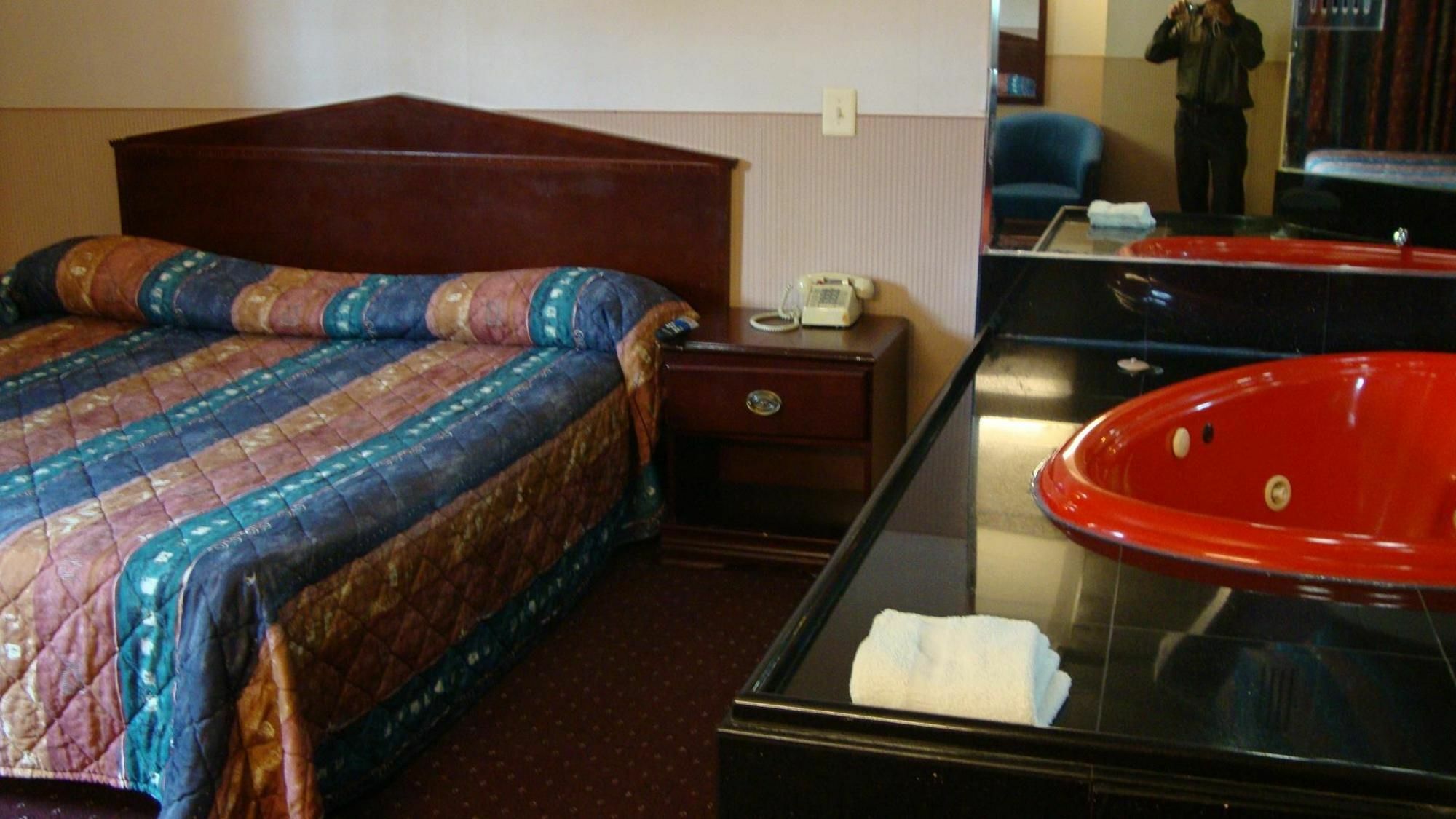 Riviera Motor Inn Brooklyn Nueva York Exterior foto
